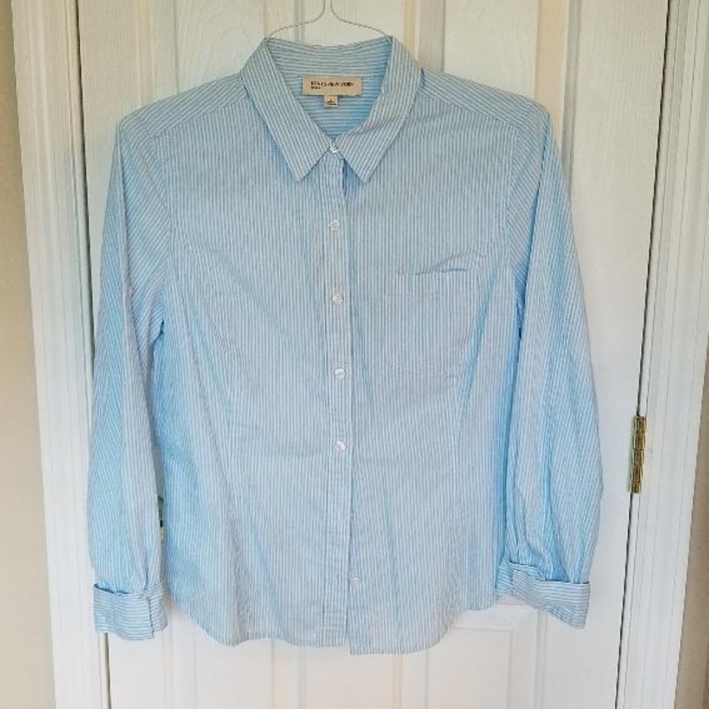 Jones New York Sport blue/white stripped blouse